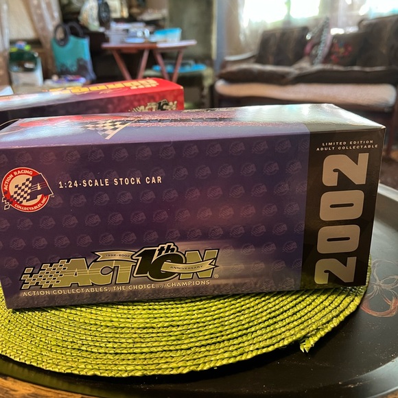 Jeff Gordon #24 Action Collectables Diecast 1:24 Scale Car - Picture 4 of 8